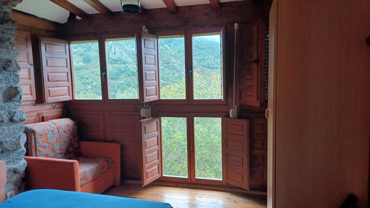 A Palleira Castro Caldelas Extérieur photo