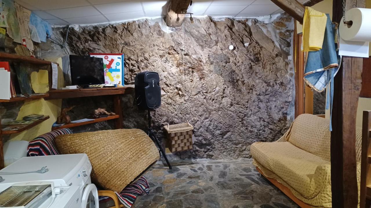 A Palleira Castro Caldelas Extérieur photo